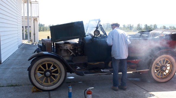 Pumping the starting fuel pump