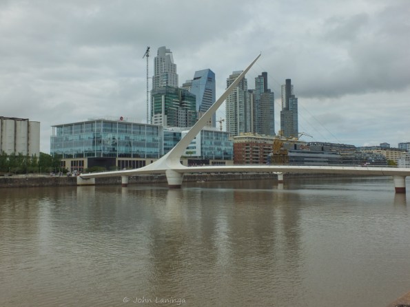 The "Puente de la Mujer" foot bridge