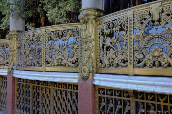 An elaborat balony railing