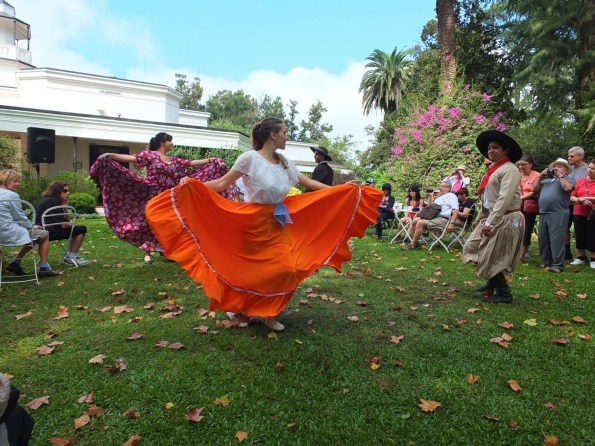 Local dances and color