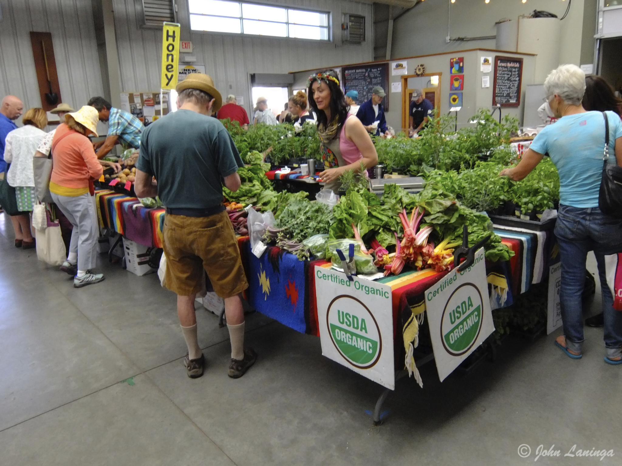Thriving  farmers market