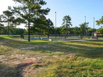Tennis and pickelball courts