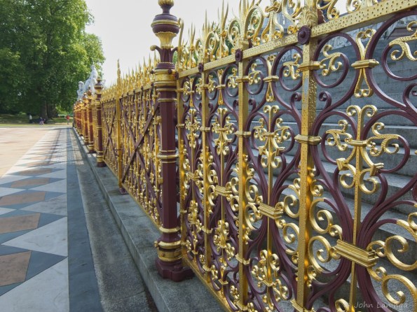 Fancy railing (Prince Albert Monumentl)