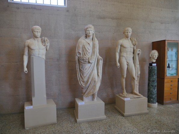 Statues were an important design element